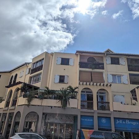 Ferienwohnung Cap Saint Gilles - T3 Vue Sur Le Port Exterior foto