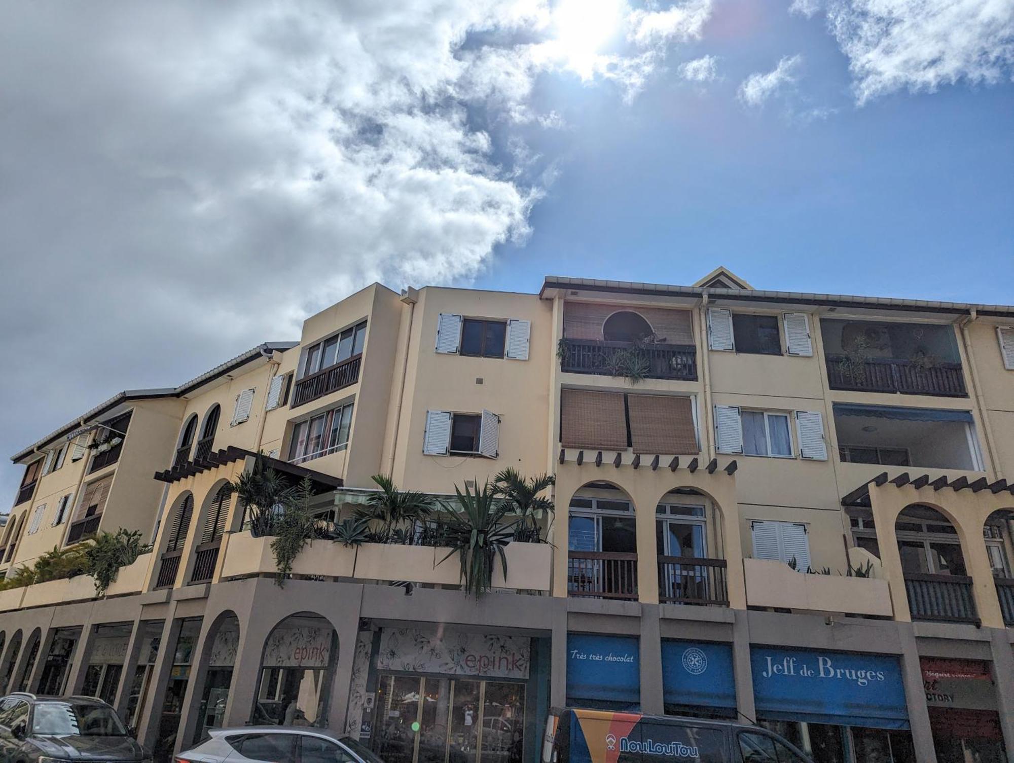 Ferienwohnung Cap Saint Gilles - T3 Vue Sur Le Port Exterior foto