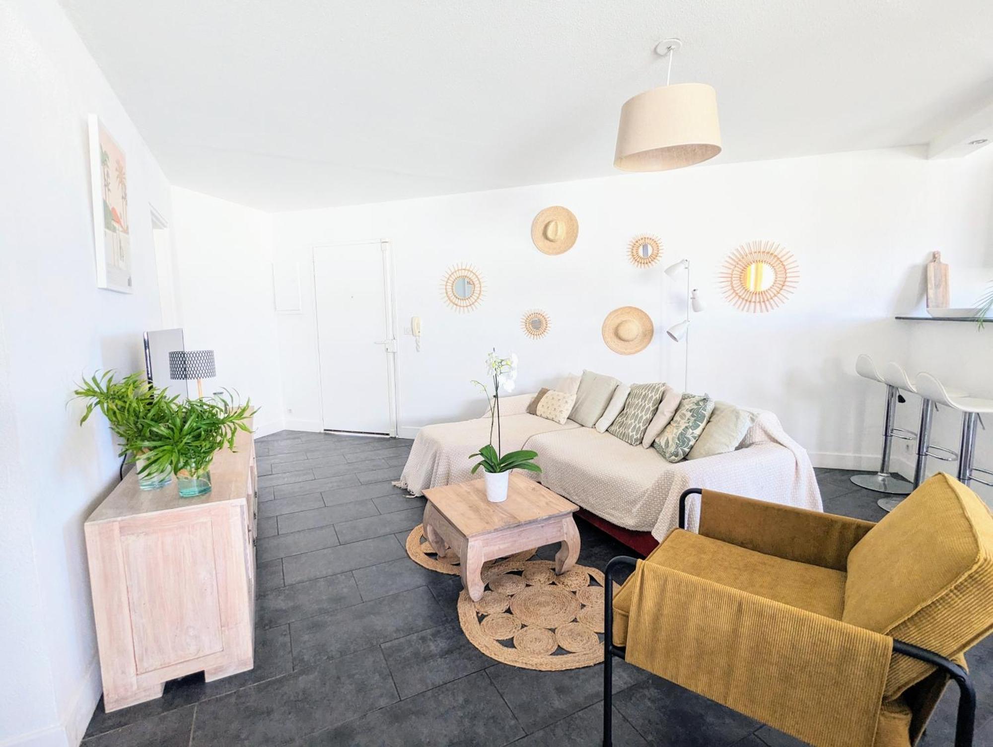 Ferienwohnung Cap Saint Gilles - T3 Vue Sur Le Port Exterior foto